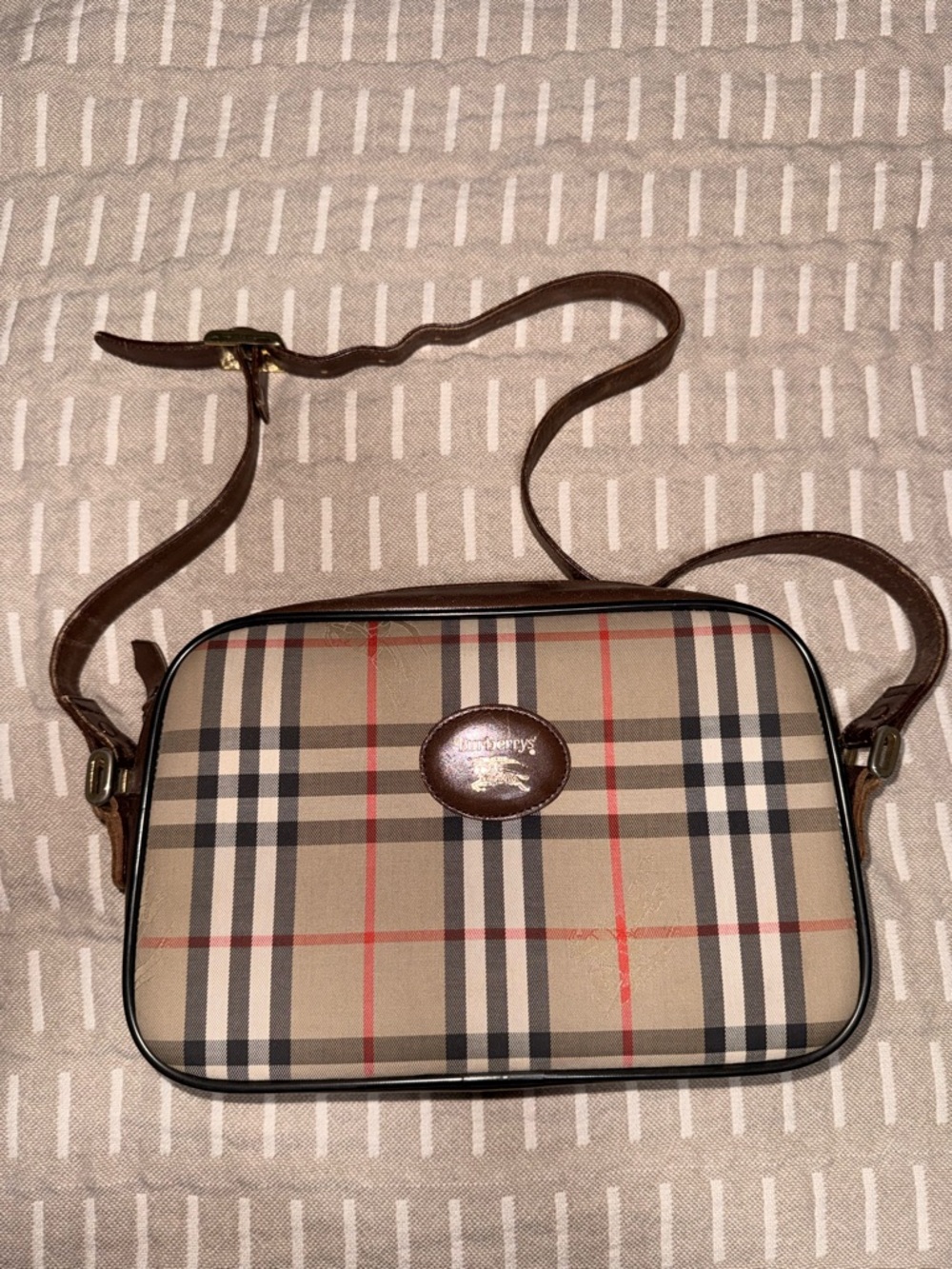Burberrys Nova Check Shoulder Bag Canvas Beige Auth BA3222